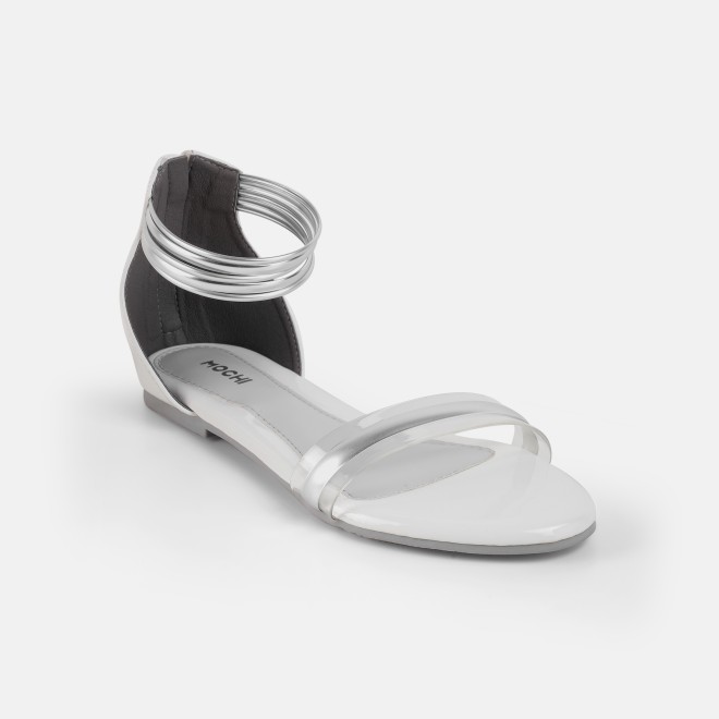 Mochi Women White Casual Sandals
