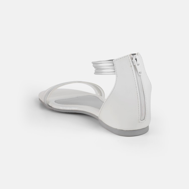 Mochi Women White Casual Sandals (SKU: 33-1445-16-36)