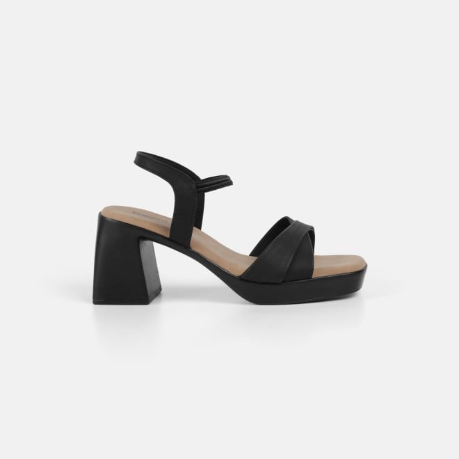 Mochi Women Black Casual Sandals (SKU: 33-1460-11-36)