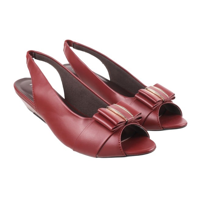 Mochi Women Maroon Casual Sandals