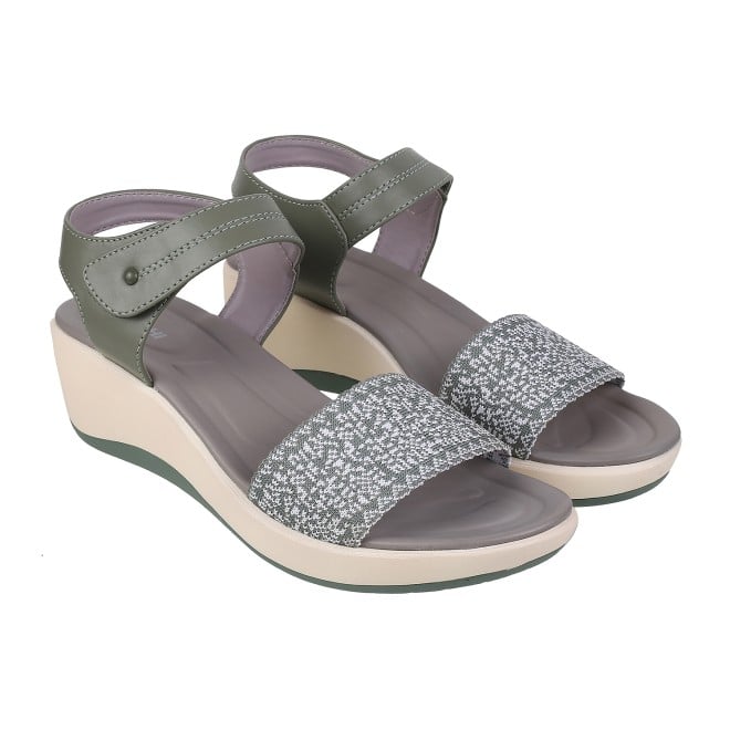 Mochi Women Green Casual Sandals