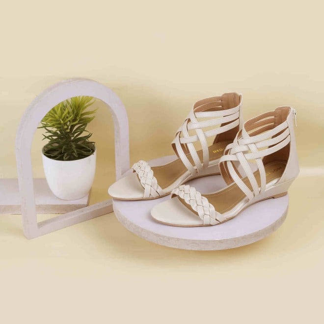 Mochi Women Beige Casual Sandals (SKU: 33-820-20-36)