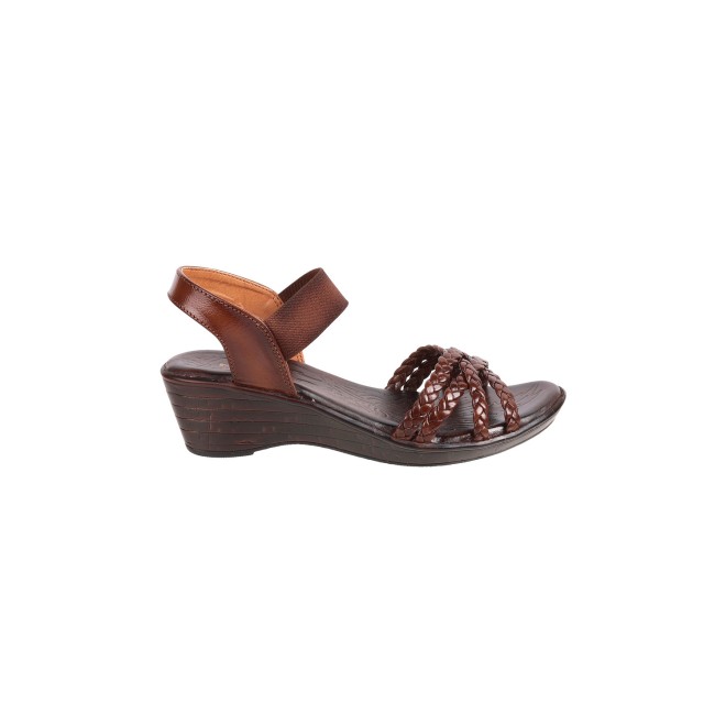 Mochi Women Tan Casual Sandals (SKU: 33-828-23-40)