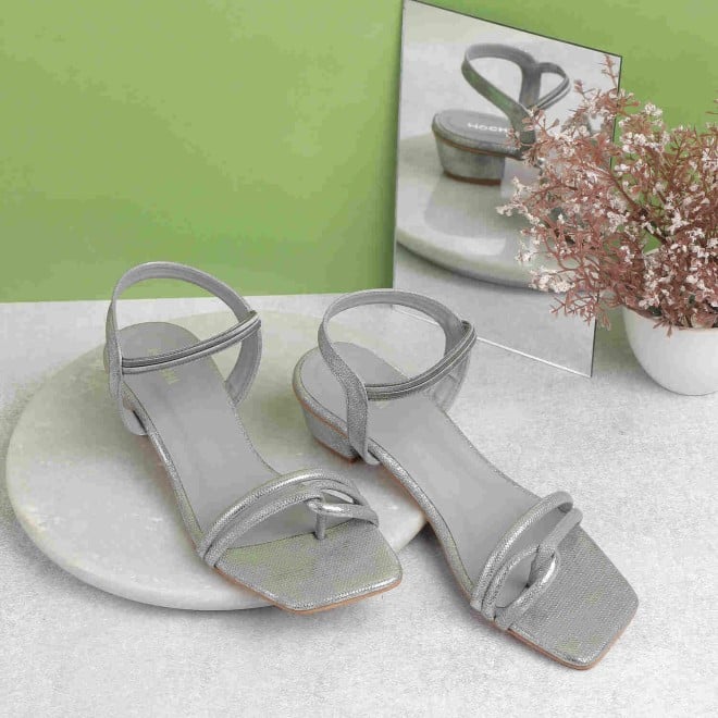 Mochi Women Light-grey Casual Sandals