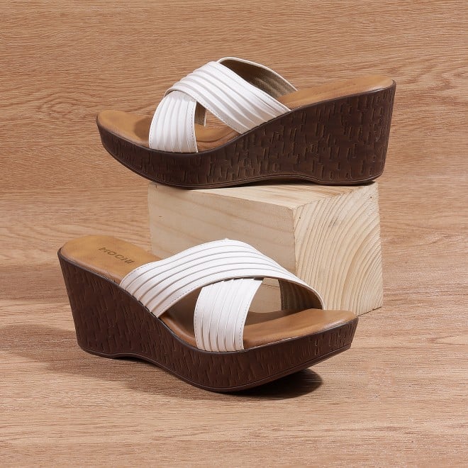 Mochi Women White Casual Sandals