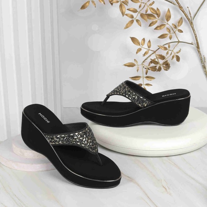 Mochi Women Black Casual Pumps (SKU: 34-280-11-36)