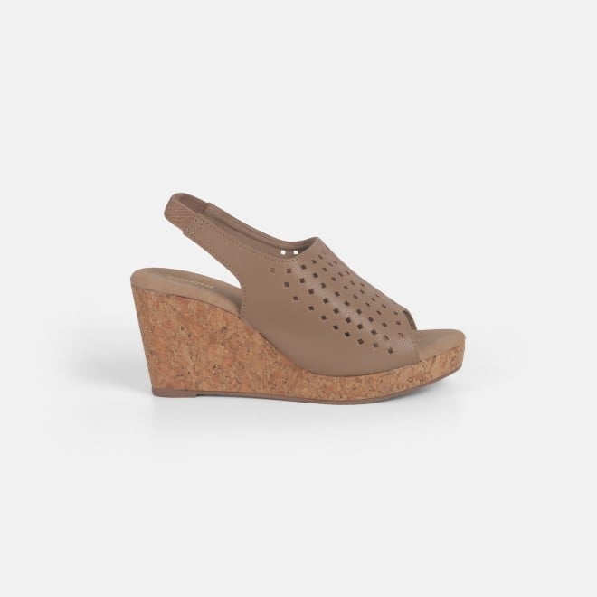Mochi Women Beige Casual Sandals (SKU: 34-355-20-36)