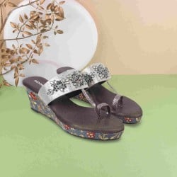 Women Gun-metal Ethnic Slippers