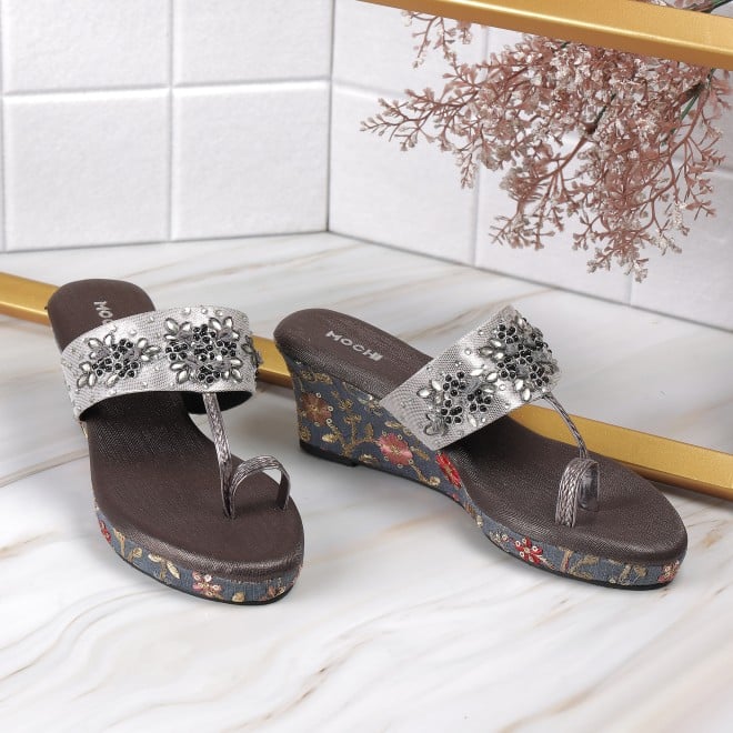 Mochi Women Gun-metal Ethnic Slippers