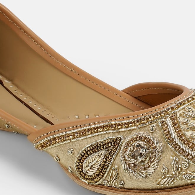 Mochi Women Antic-gold Ethnic Jutis (SKU: 35-1827-28-36)