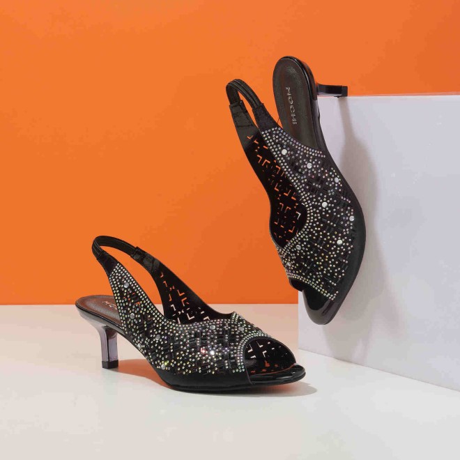 Mochi Women Black Ethnic Sandals