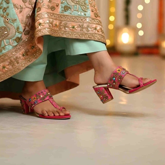 Mochi Women Pink Ethnic Slip Ons