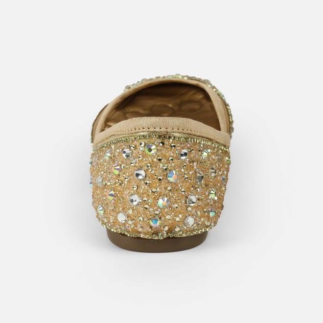 Mochi Women Gold Ethnic Jutis (SKU: 35-2517-15-36)