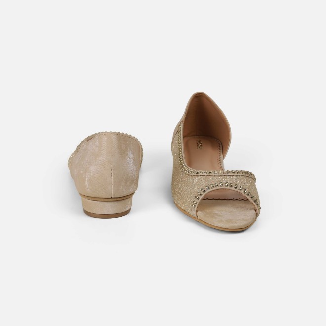 Mochi Women Gold Ethnic Sandals (SKU: 35-2598-15-37)