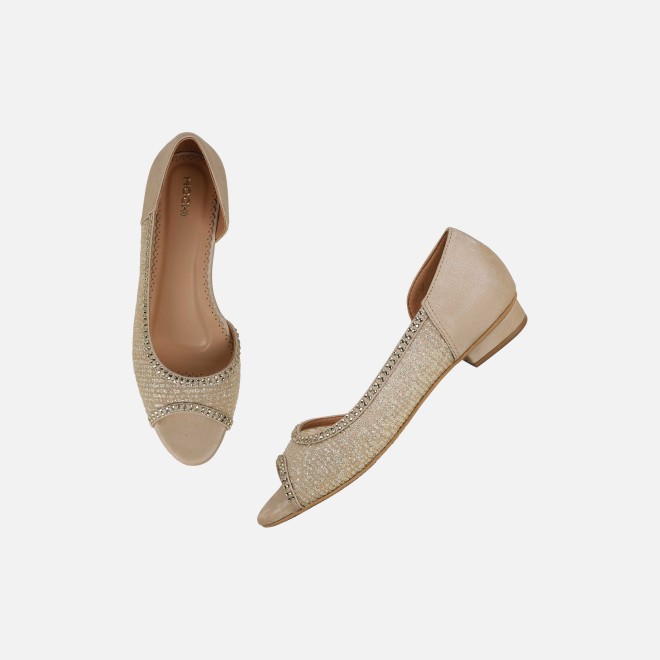 Mochi Women Gold Ethnic Sandals (SKU: 35-2598-15-37)