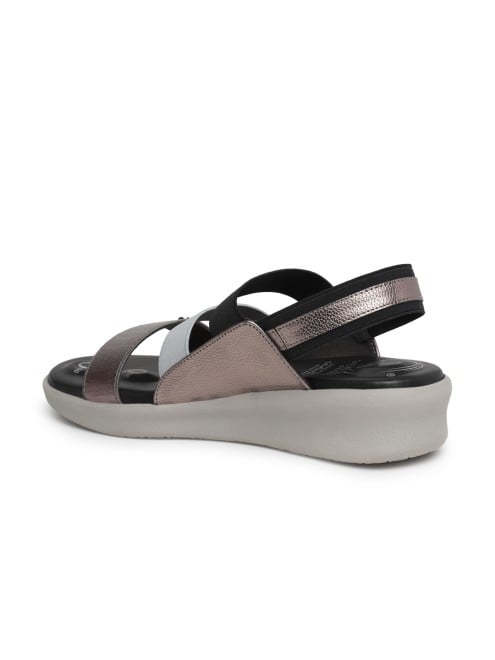 Von Wellx Women Black Casual Sandals (SKU: 357-420020-11-39)