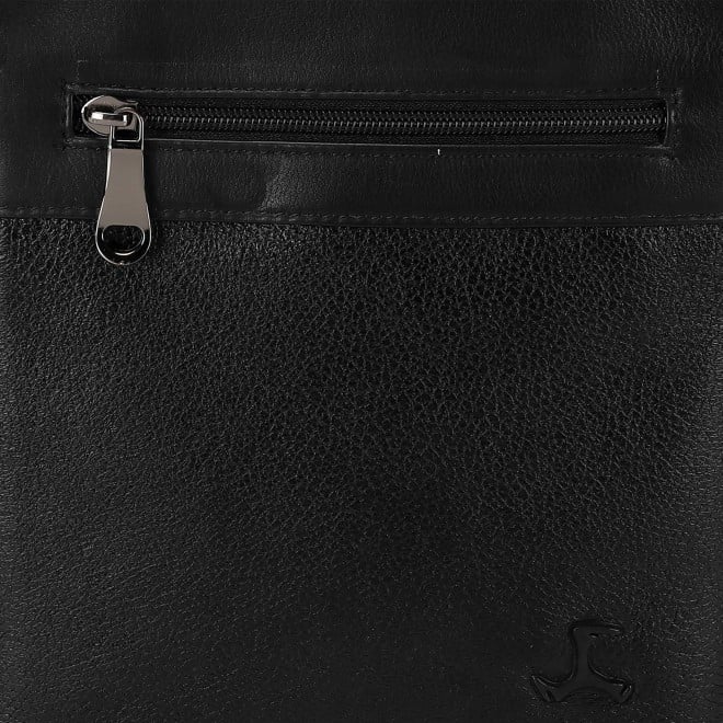 Mochi Women Black Sling Bag (SKU: 37-66-11-10)