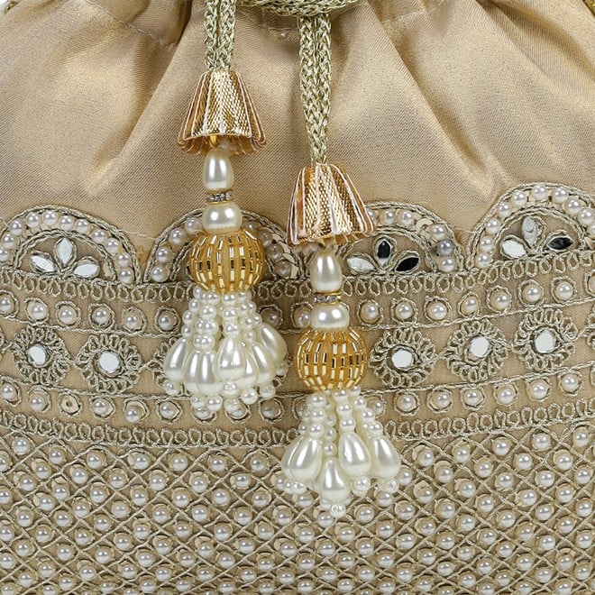 Mochi Women Gold Potlis (SKU: 38-223-15-10)