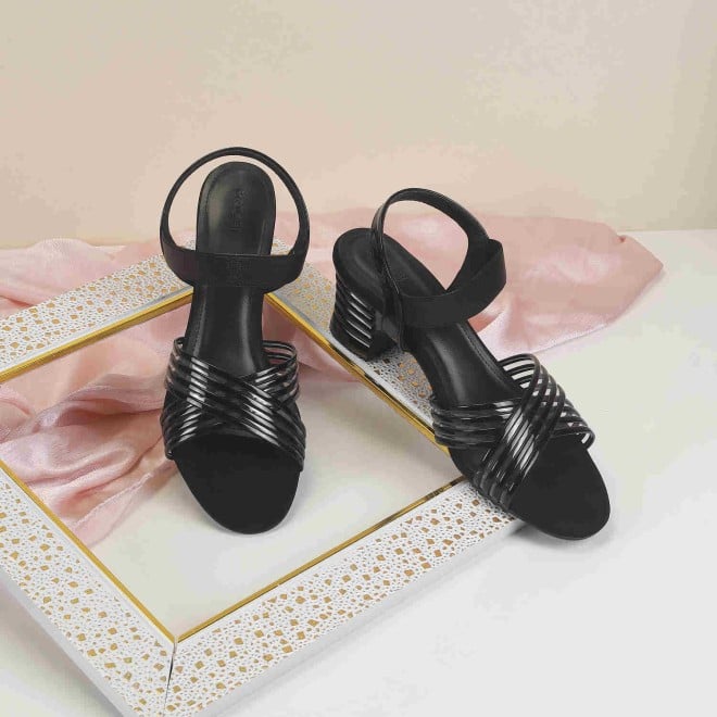 Mochi Women Black Casual Sandals (SKU: 40-114-11-37)