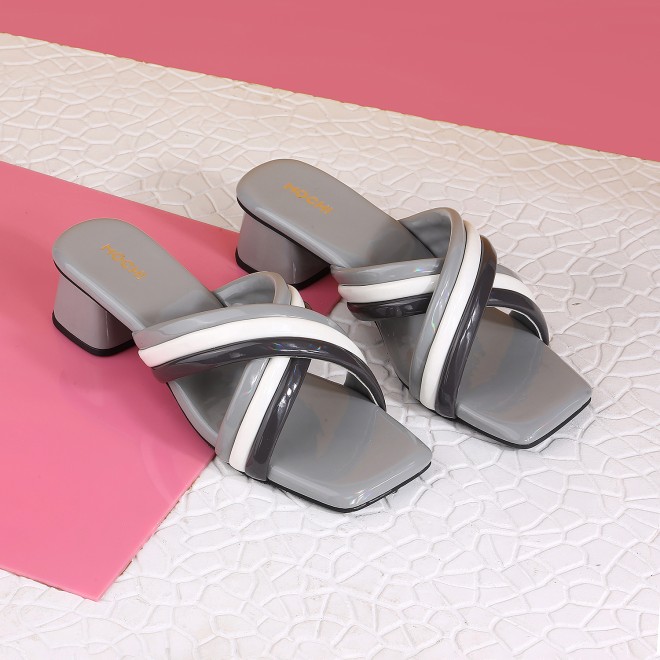 Mochi Women Grey Casual Sandals
