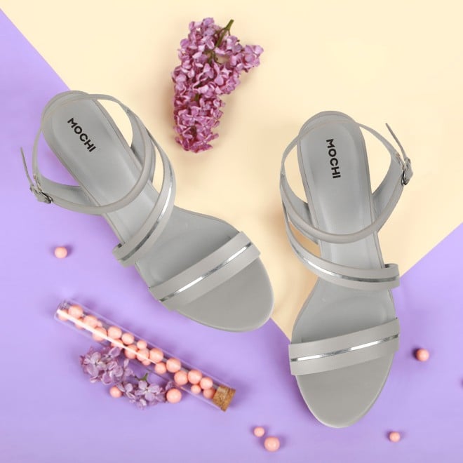 Mochi Women Grey Casual Sandals