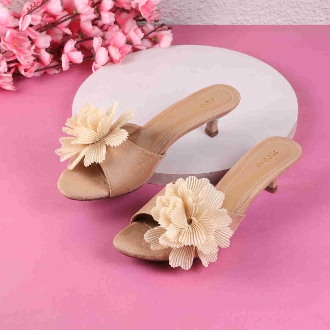 Mochi Women Beige Casual Mules (SKU: 40-241-20-36)