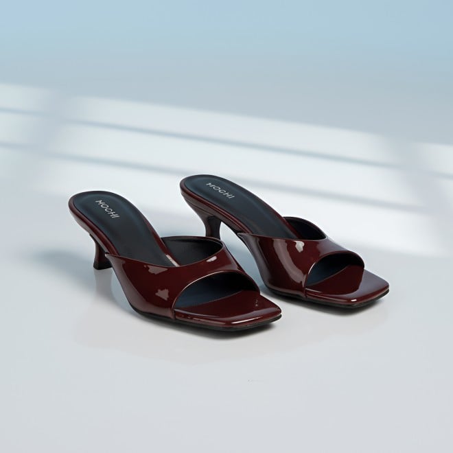 Mochi Women Maroon Casual Slip Ons (SKU: 40-2476-44-36)