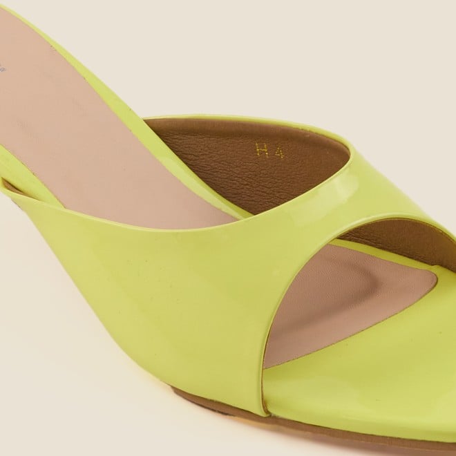 Mochi Women Yellow Casual Slides (SKU: 40-2476-33-36)