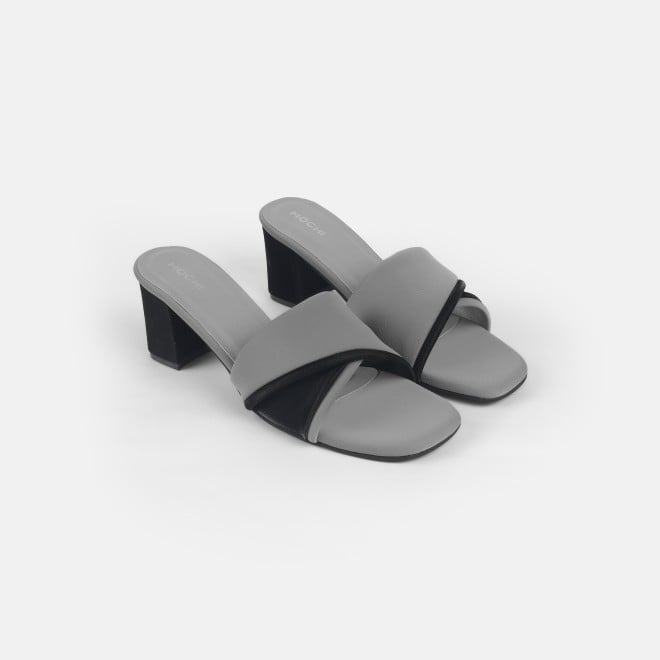 Mochi Women Black Casual Slip Ons (SKU: 40-350-11-36)