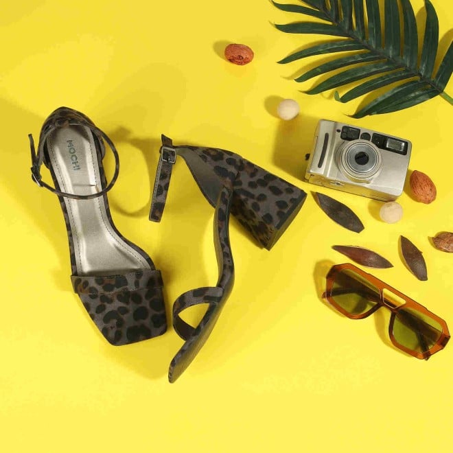 Mochi Women Gray Party Sandals