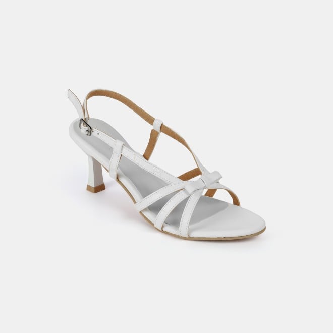 Mochi Women White Casual Sandals