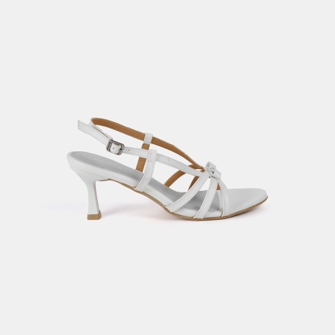 Mochi Women White Casual Sandals (SKU: 40-405-16-37)