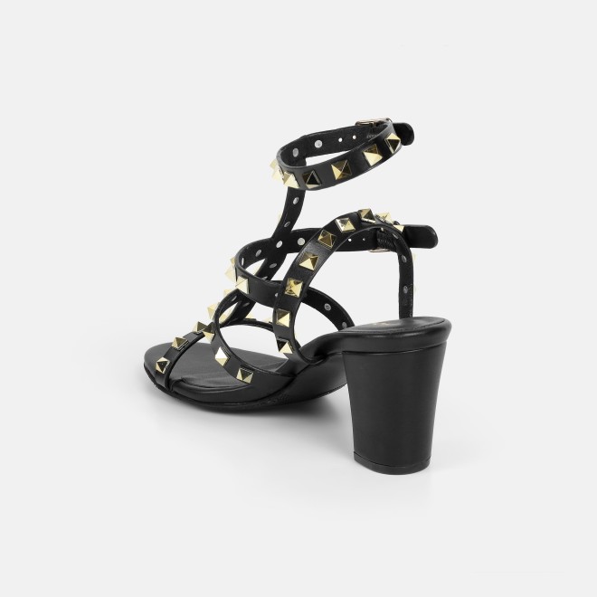 Mochi Women Black Casual Gladiators (SKU: 40-430-11-36)