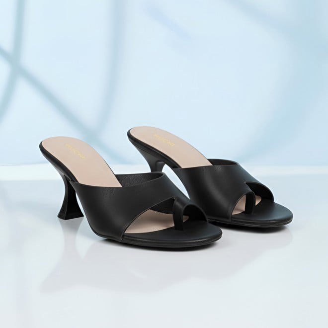 Mochi Women Black Casual Slip Ons