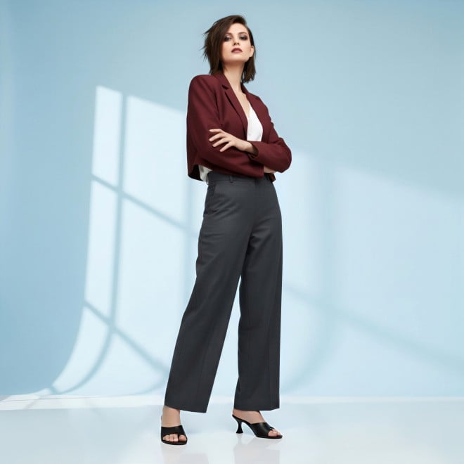 Mochi Women Black Casual Slip Ons (SKU: 40-446-11-36)