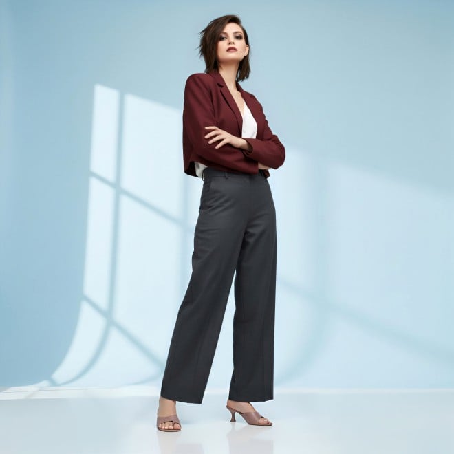 Mochi Women Peach Casual Slip Ons (SKU: 40-446-80-36)