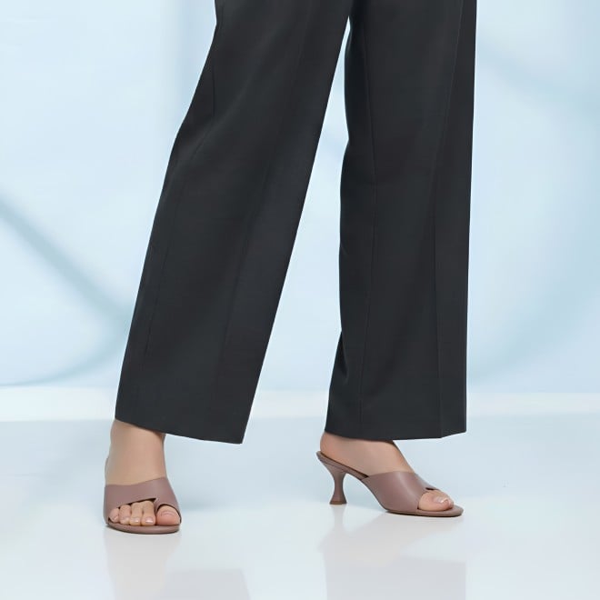 Mochi Women Peach Casual Slip Ons (SKU: 40-446-80-36)