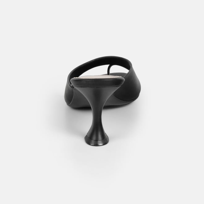 Mochi Women Black Casual Slip Ons (SKU: 40-446-11-36)