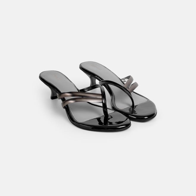 Mochi Women Black Casual Slip Ons (SKU: 40-483-11-36)