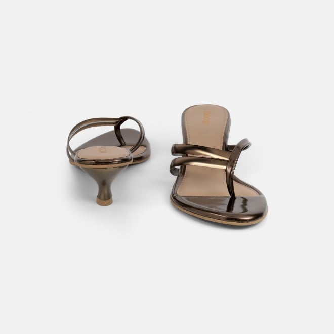 Mochi Women Antic-gold Casual Slip Ons (SKU: 40-483-28-36)