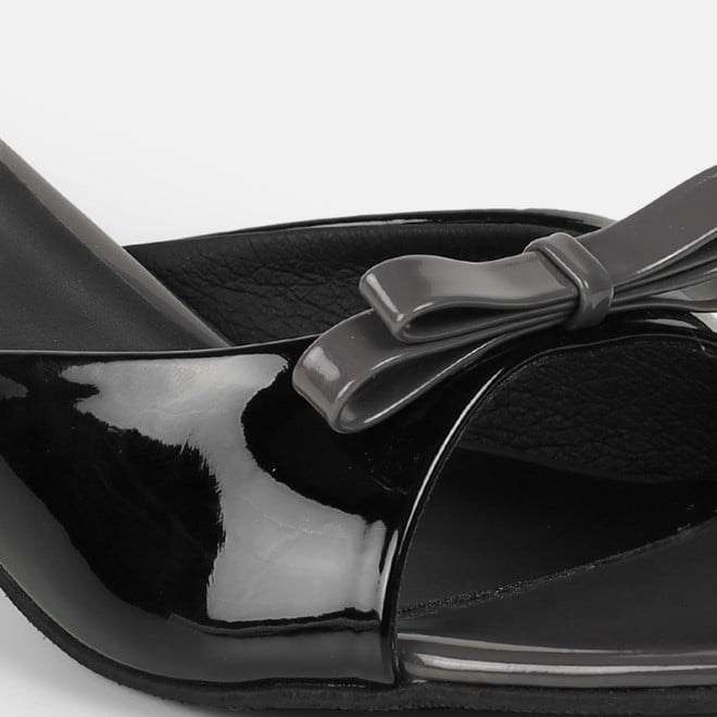 Mochi Women Black Casual Slip Ons (SKU: 40-485-11-36)