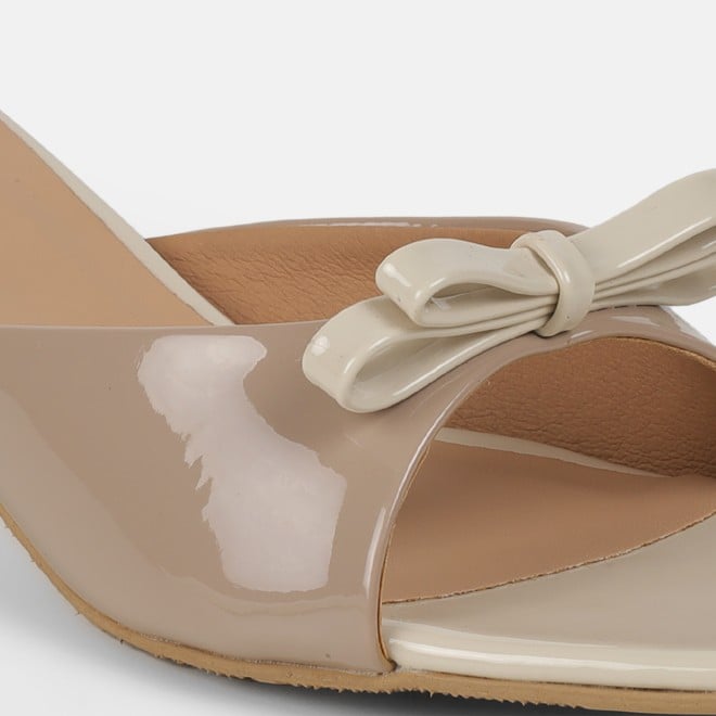 Mochi Women Beige Casual Slip Ons (SKU: 40-485-20-36)