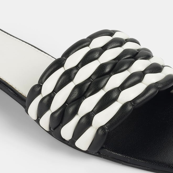 Mochi Women Black Casual Slip Ons (SKU: 41-424-11-36)