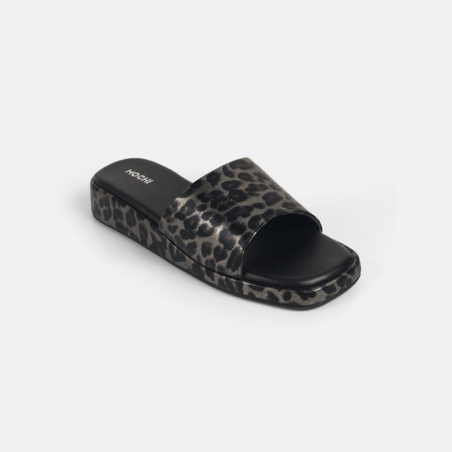 Mochi Women Black Casual Slip Ons