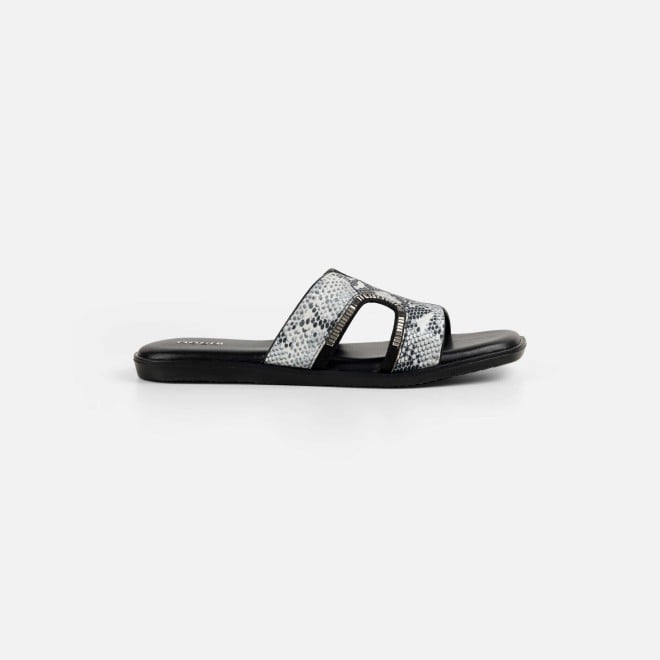 Mochi Women Black Casual Slip Ons (SKU: 41-517L-11-42)