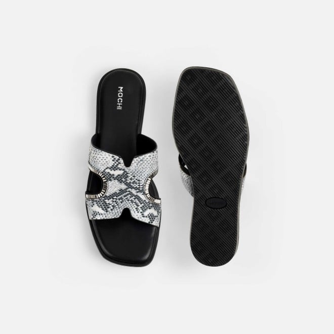 Mochi Women Black Casual Slip Ons (SKU: 41-517L-11-42)