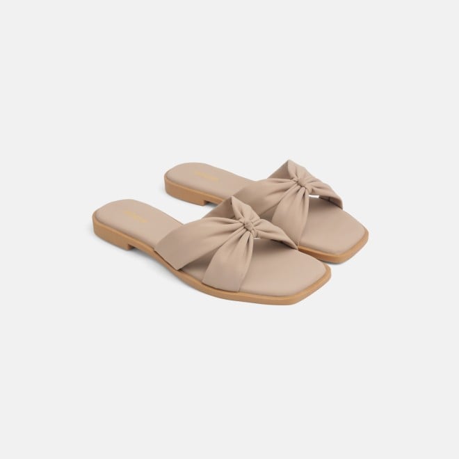 Mochi Women Beige Casual Slippers (SKU: 41-589-20-36)