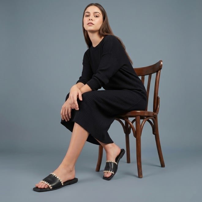 Mochi Women Black Casual Slippers (SKU: 41-594-11-36)