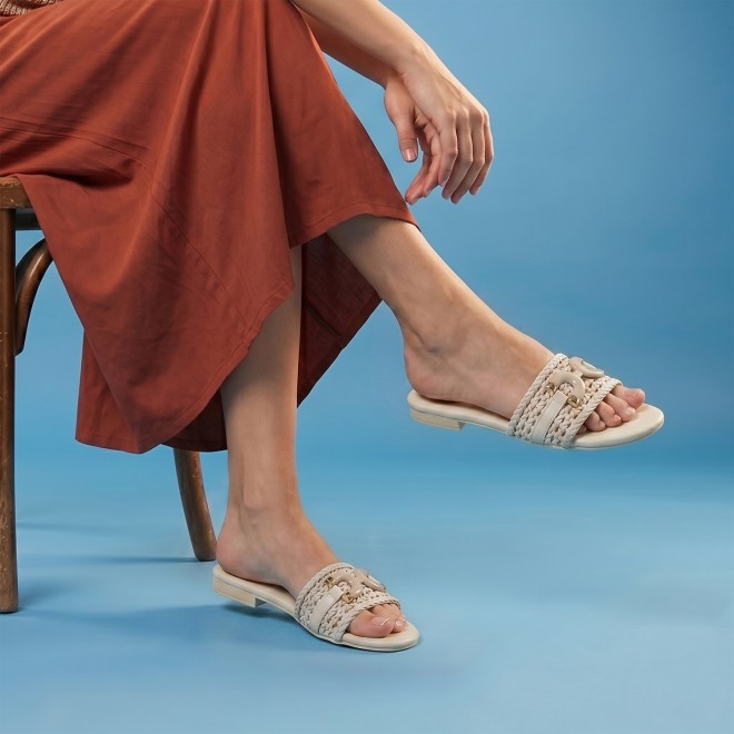 Mochi Women Off-white Casual Slippers (SKU: 41-600-66-36)