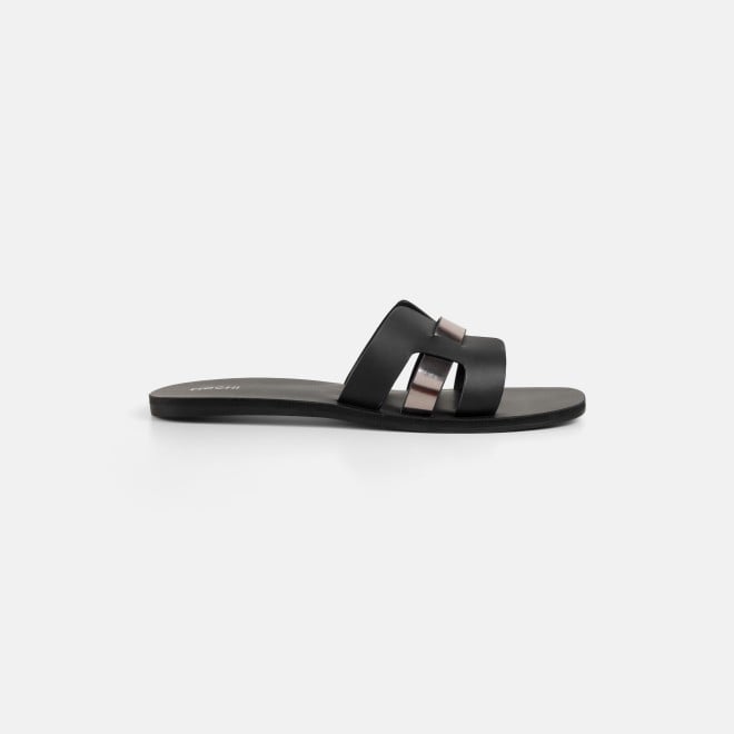 Mochi Women Black Casual Slip Ons (SKU: 41-9140-11-36)